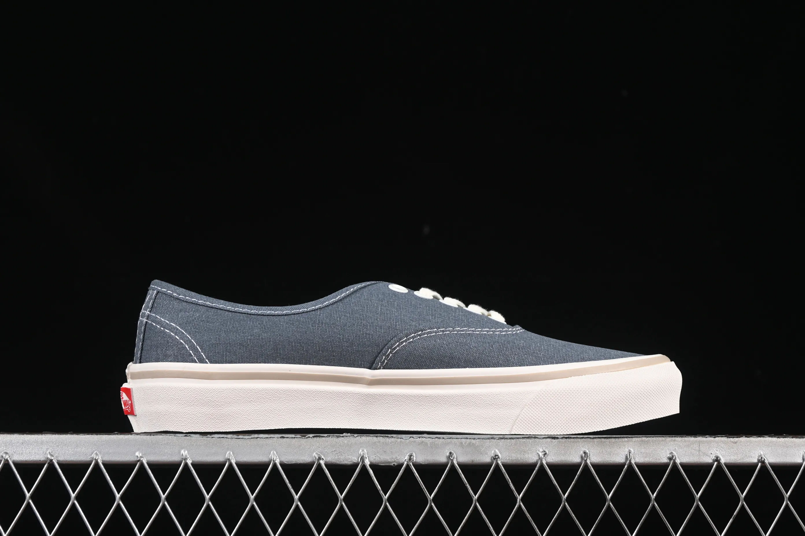 All categories Vans Vans series Vans Low Vans low-top Vans Authentic Reissue 44 Vans official high-end branch low-top casual sneakers VN000CW2RV2